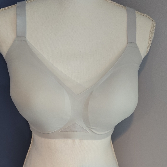 Honeylove Light Gray Crossover Bra - Picture 4 of 6